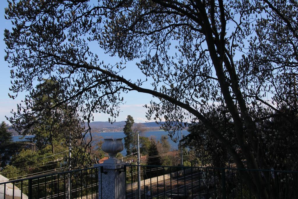 La Ciliegia Bianca Bed & Breakfast Belgirate Exterior foto